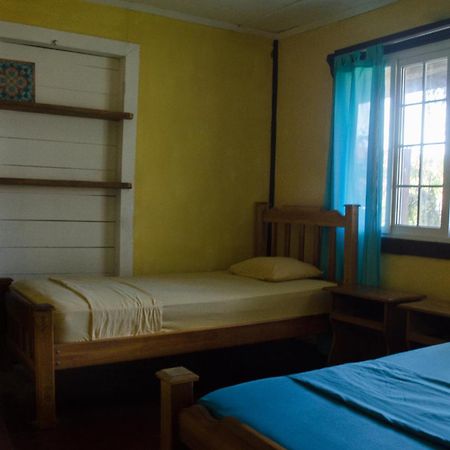 Spanish By The Sea - Bocas Bocas Town Exterior foto