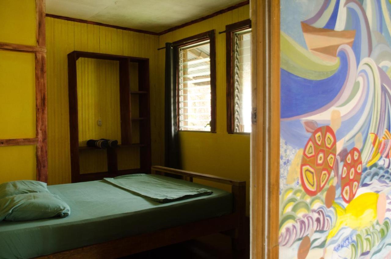 Spanish By The Sea - Bocas Bocas Town Exterior foto