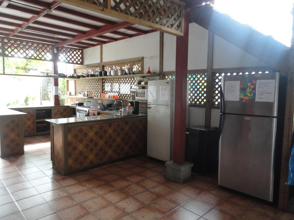 Spanish By The Sea - Bocas Bocas Town Exterior foto